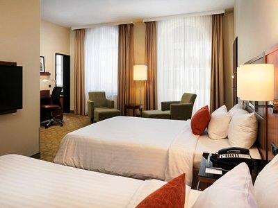 Courtyard By Marriott Hotel BRE