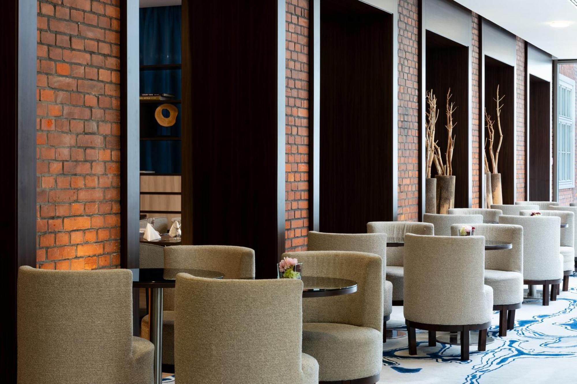 Courtyard By Marriott 4*