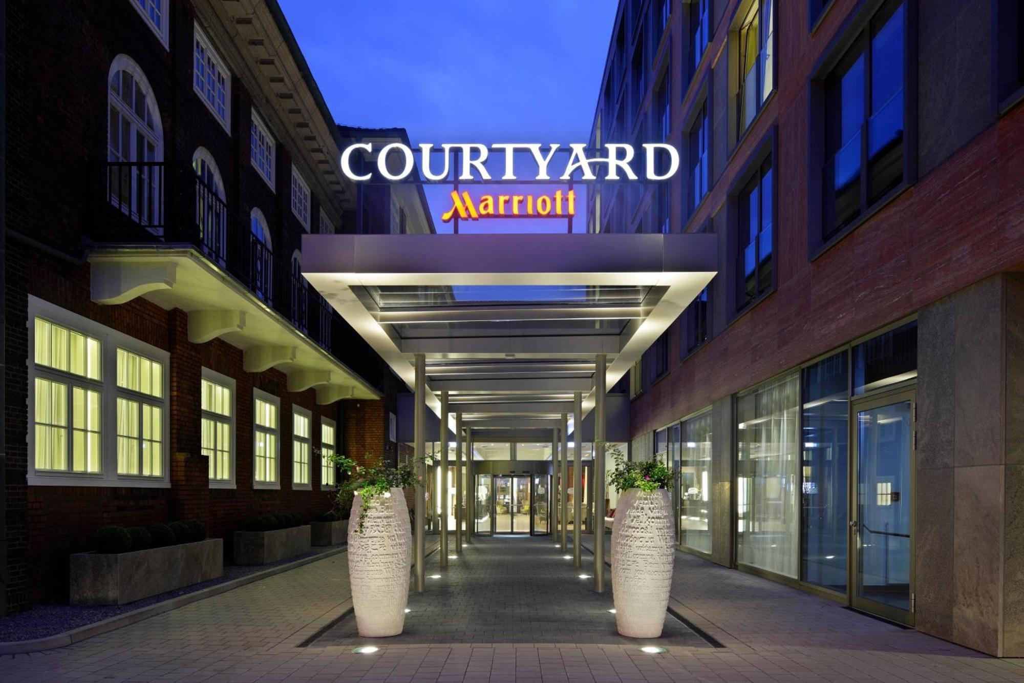 Courtyard By Marriott BRE
