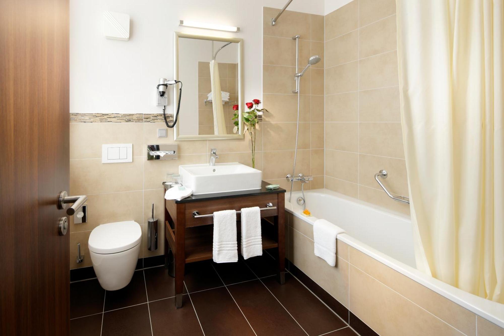 Courtyard By Marriott BRE