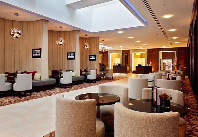 Courtyard By Marriott Hotel BRE