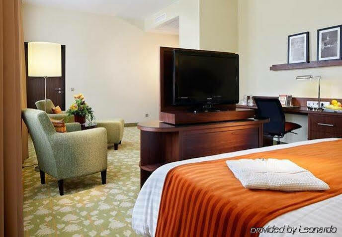Courtyard By Marriott 4*